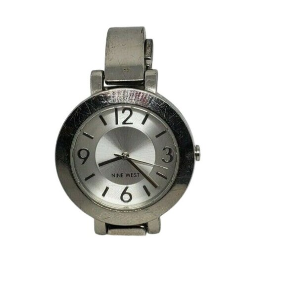 Nine West NW/1631 Silver Tone Quartz Analog Ladies Watch Y121E NW/1631 - Picture 1 of 11